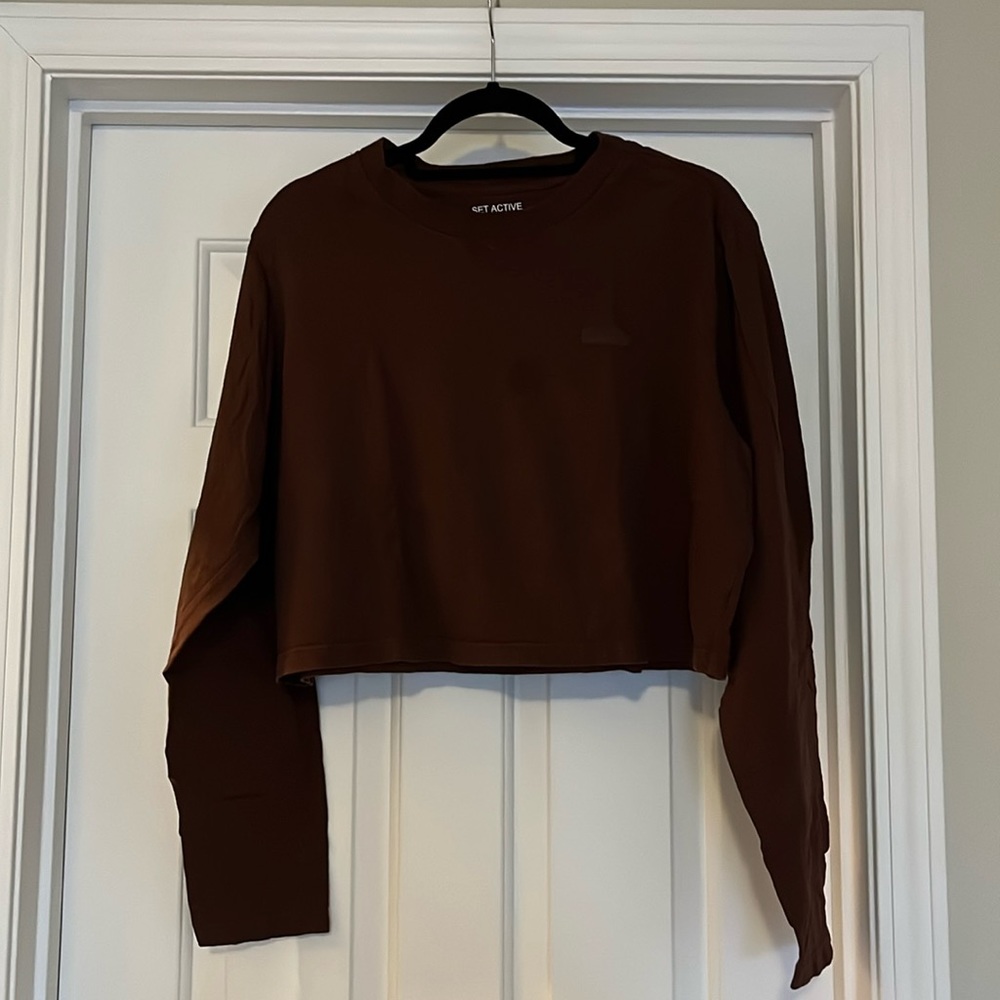 Set Active long sleeve crop tee